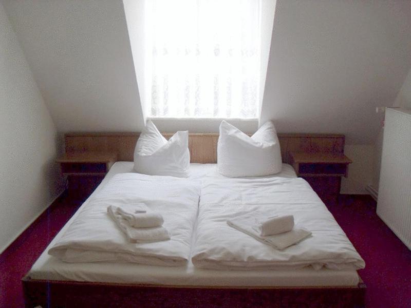 Zum Schwedenkonig Hotel Gadebusch Esterno foto